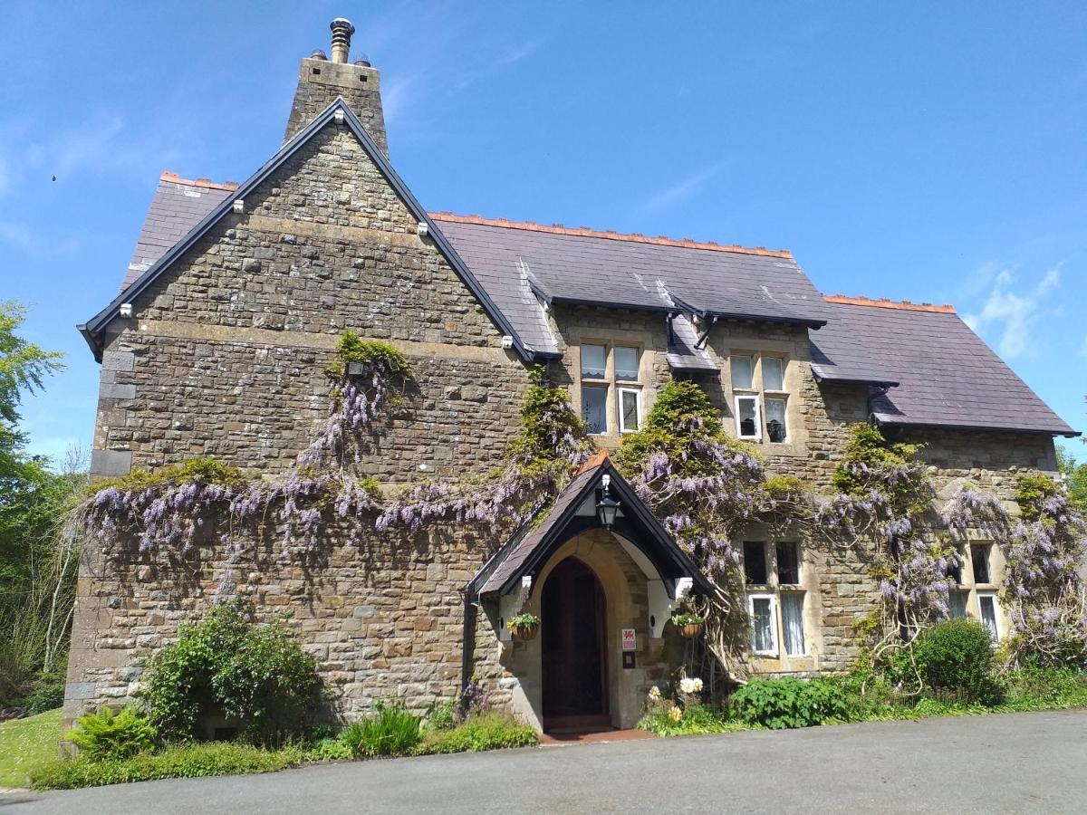 St David's Guesthouse Haverfordwest Extérieur photo