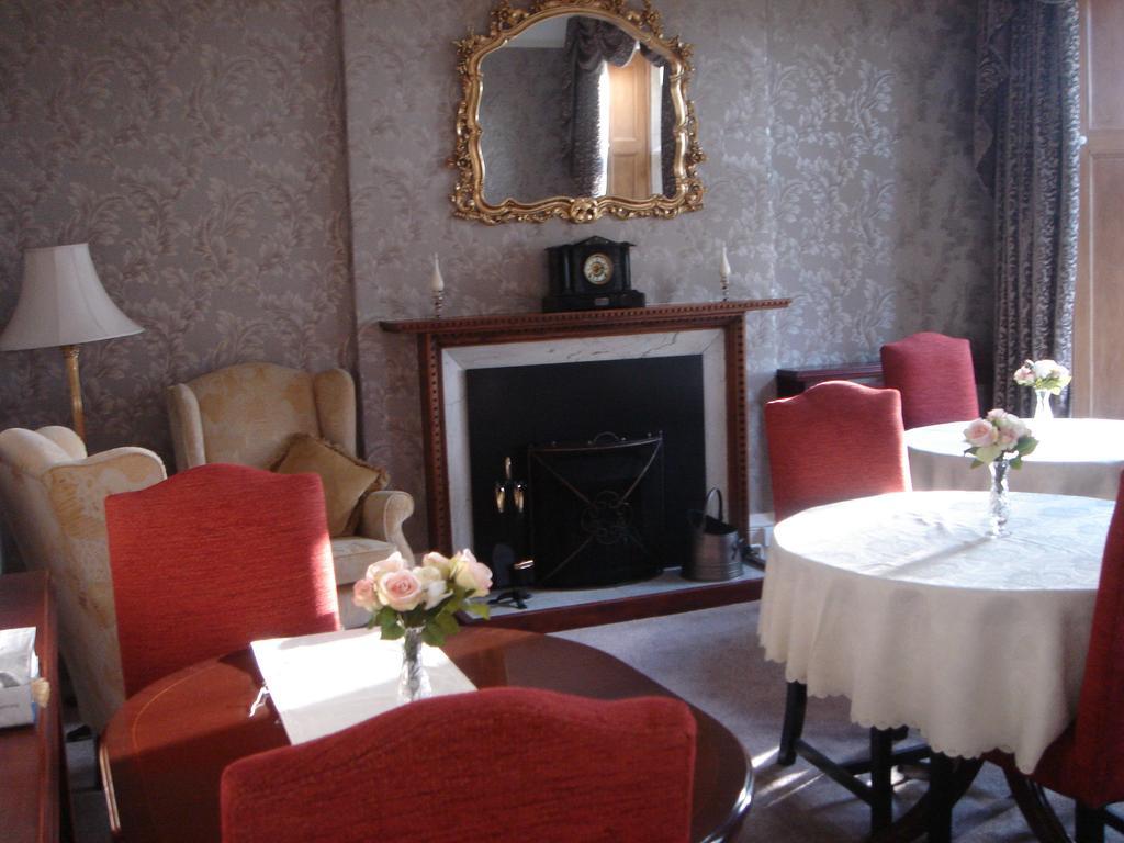 St David's Guesthouse Haverfordwest Extérieur photo