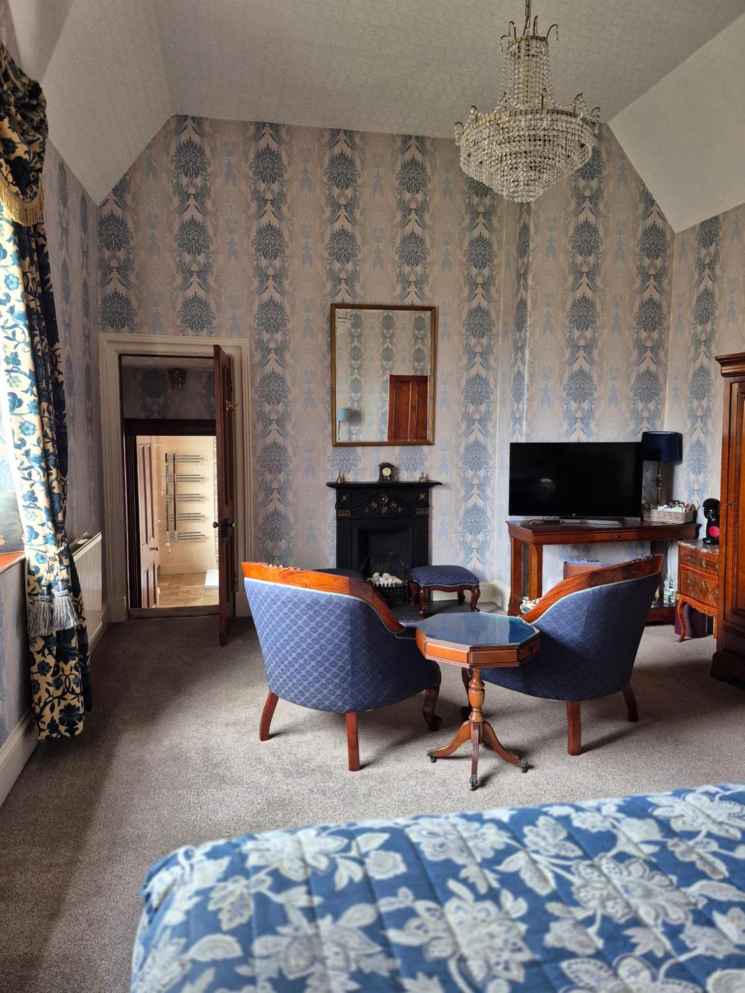 St David's Guesthouse Haverfordwest Extérieur photo