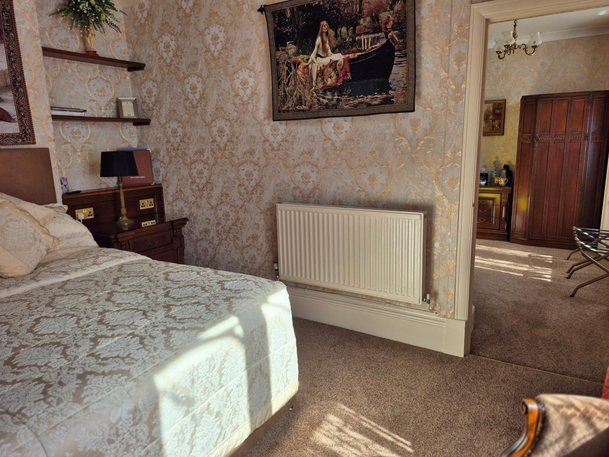 St David's Guesthouse Haverfordwest Extérieur photo