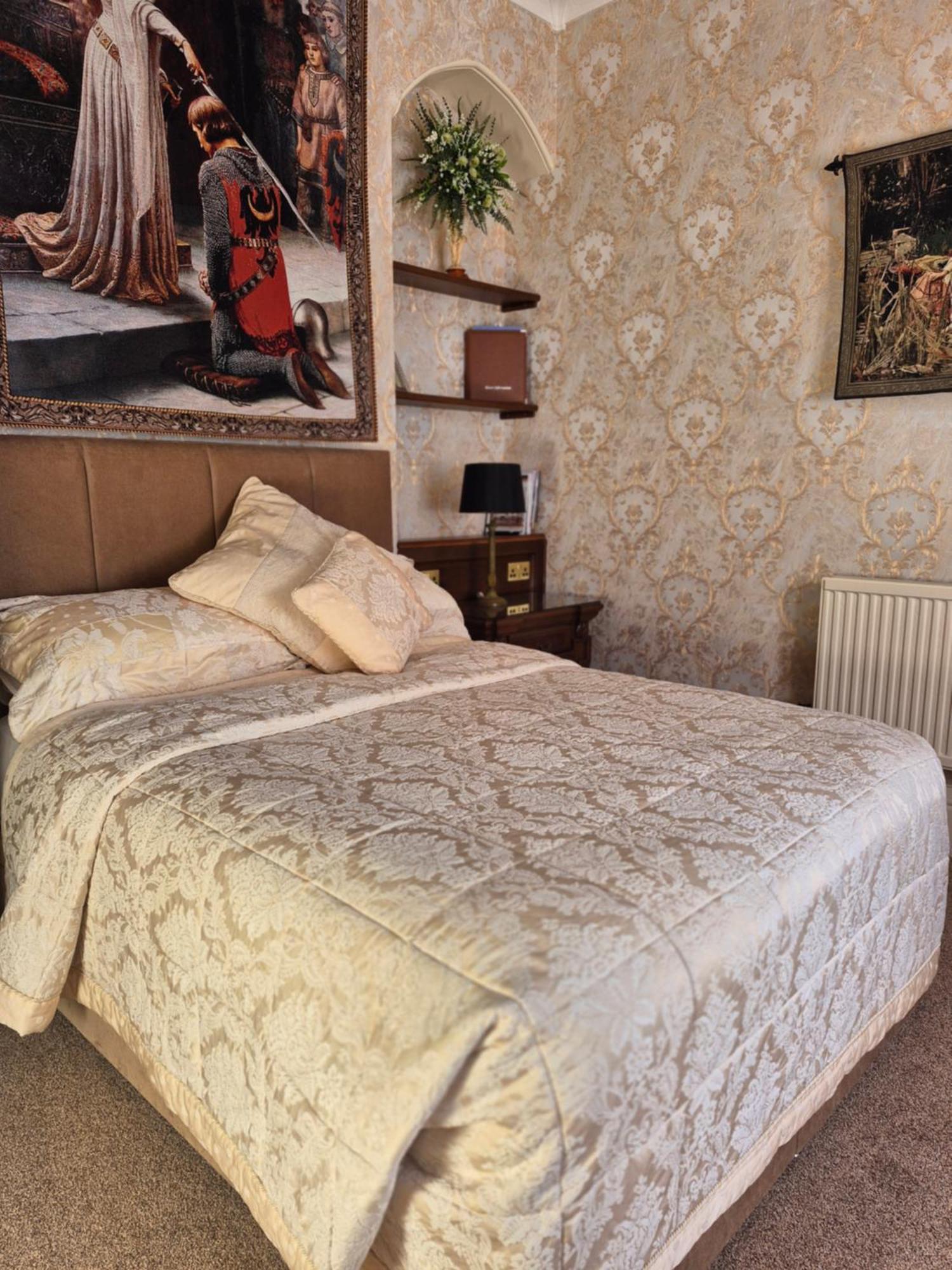 St David's Guesthouse Haverfordwest Extérieur photo