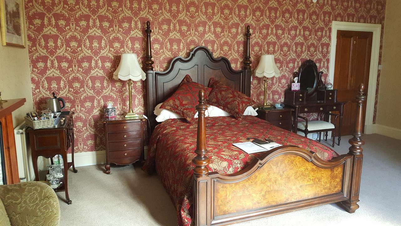 St David's Guesthouse Haverfordwest Extérieur photo